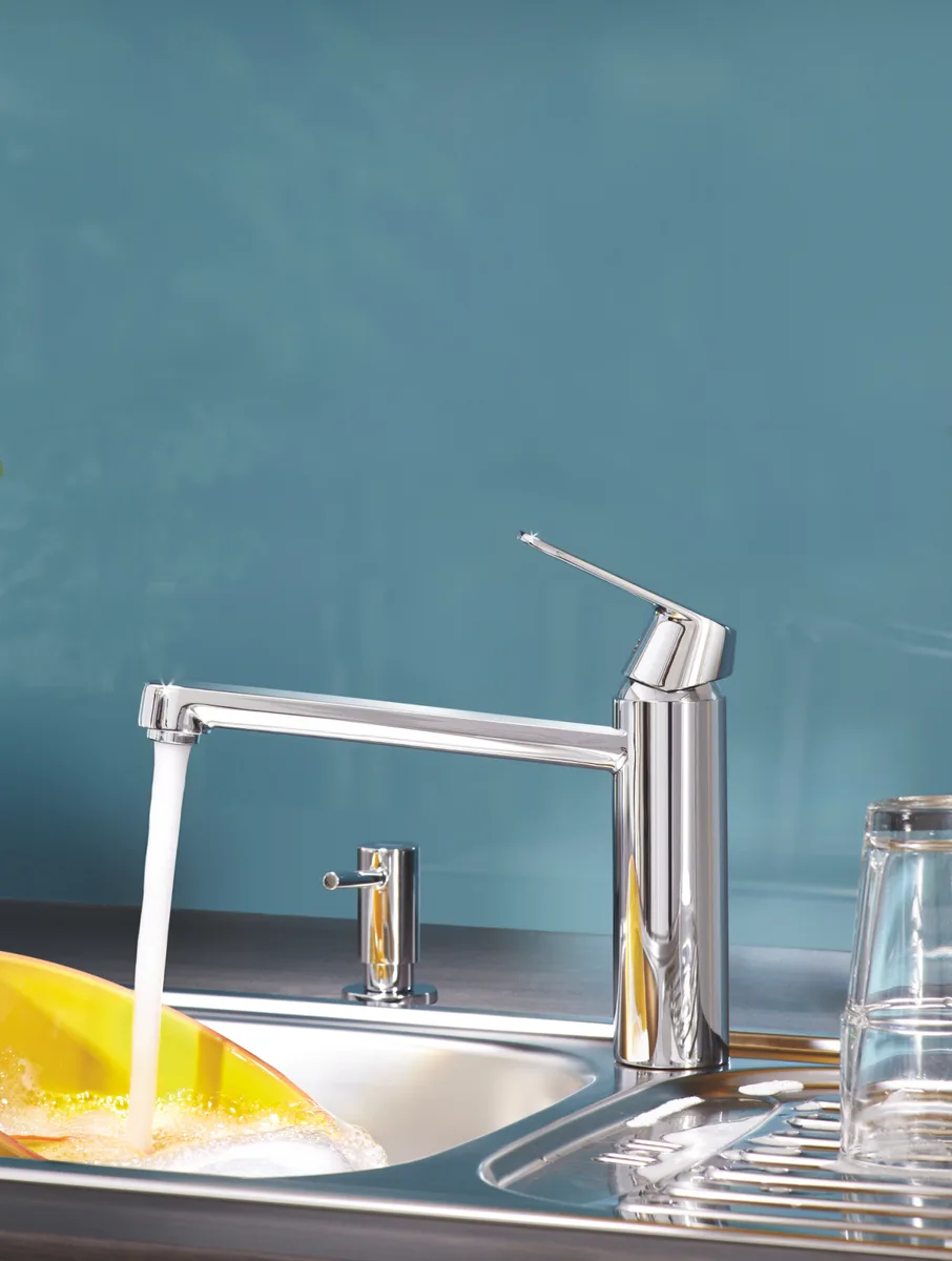 Дозатор для миючого засобу Grohe хром 330х66х110 мм