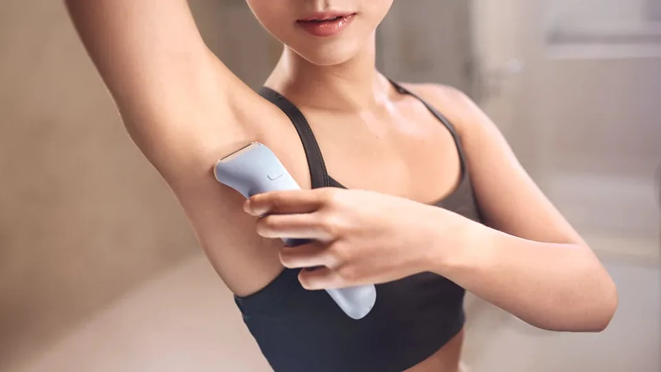 Епілятор Philips пінцетний для сухої та вологої епіляції акумуляторний білий