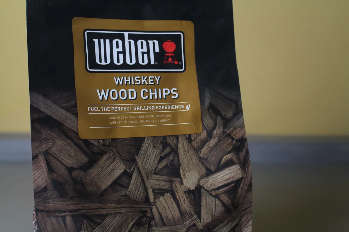 Треска для копчения Weber дубовая 0 7 кг