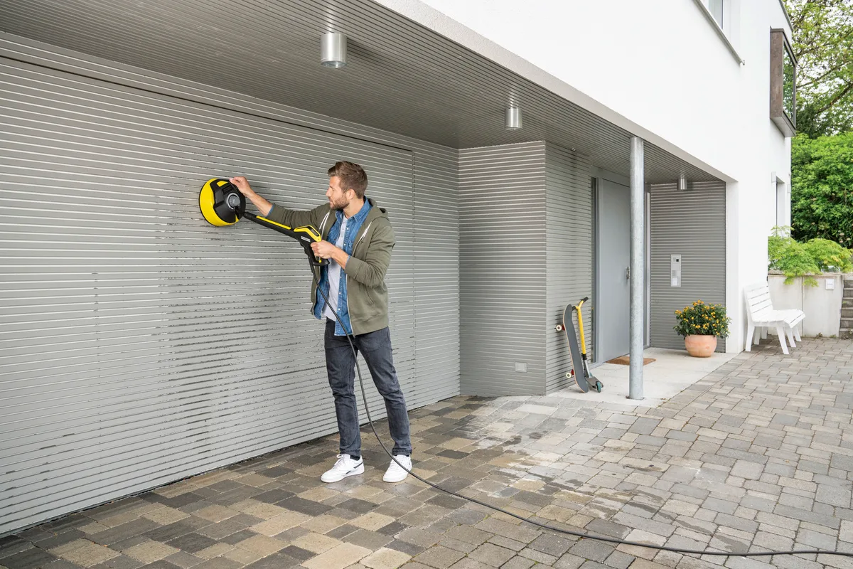 Очиститель поверхностей Karcher T-Racer T 5 (для аппаратов класса K 2-K7) весом 139 кг.
