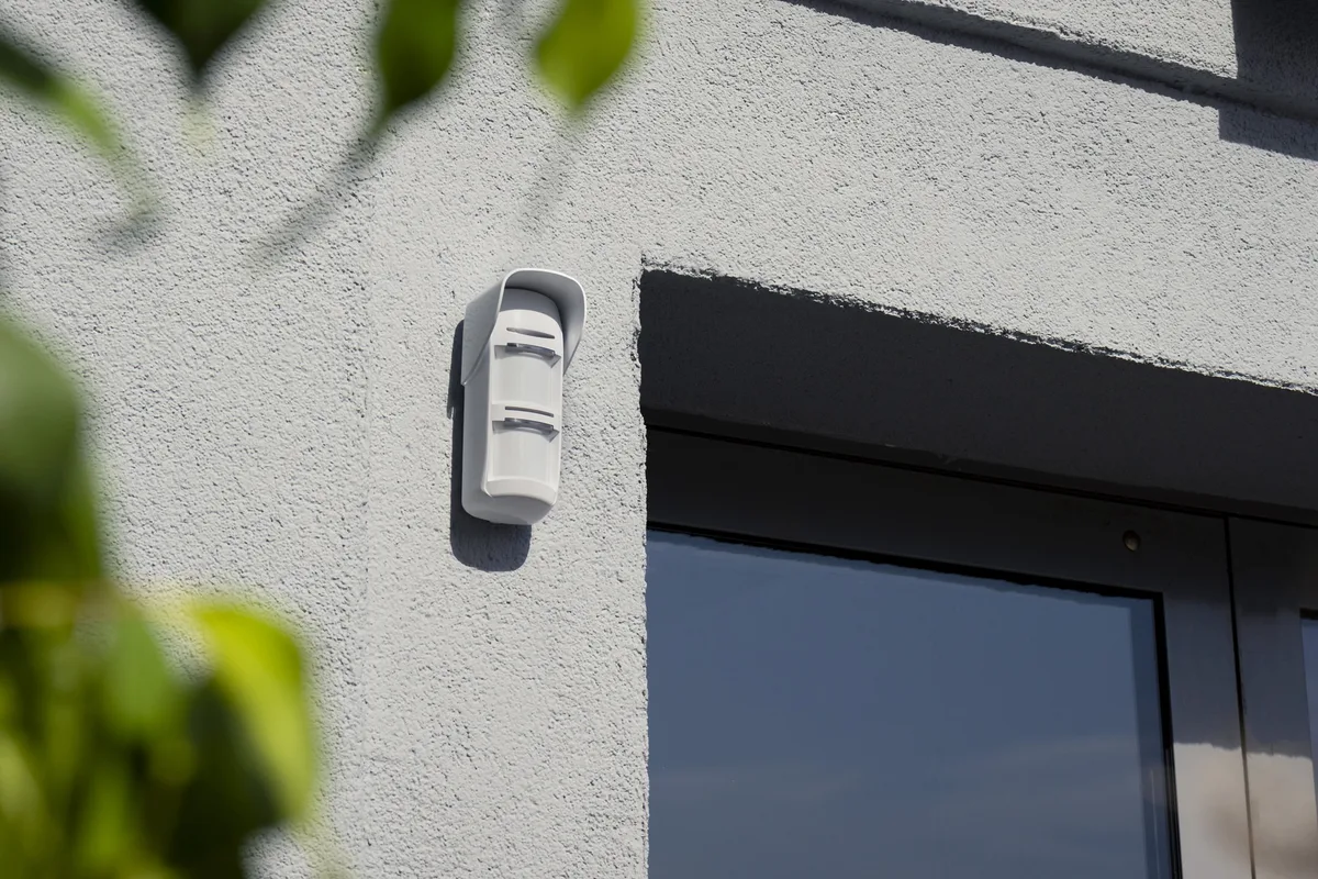 Датчик руху вуличний U-Prox PIR Outdoor V2, бездротовий, білий
