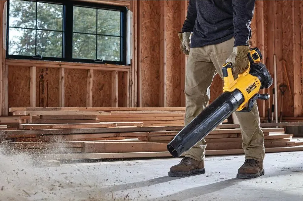 Повітродув садовий DeWALT акумуляторний 18В 200км/год 3,1кг