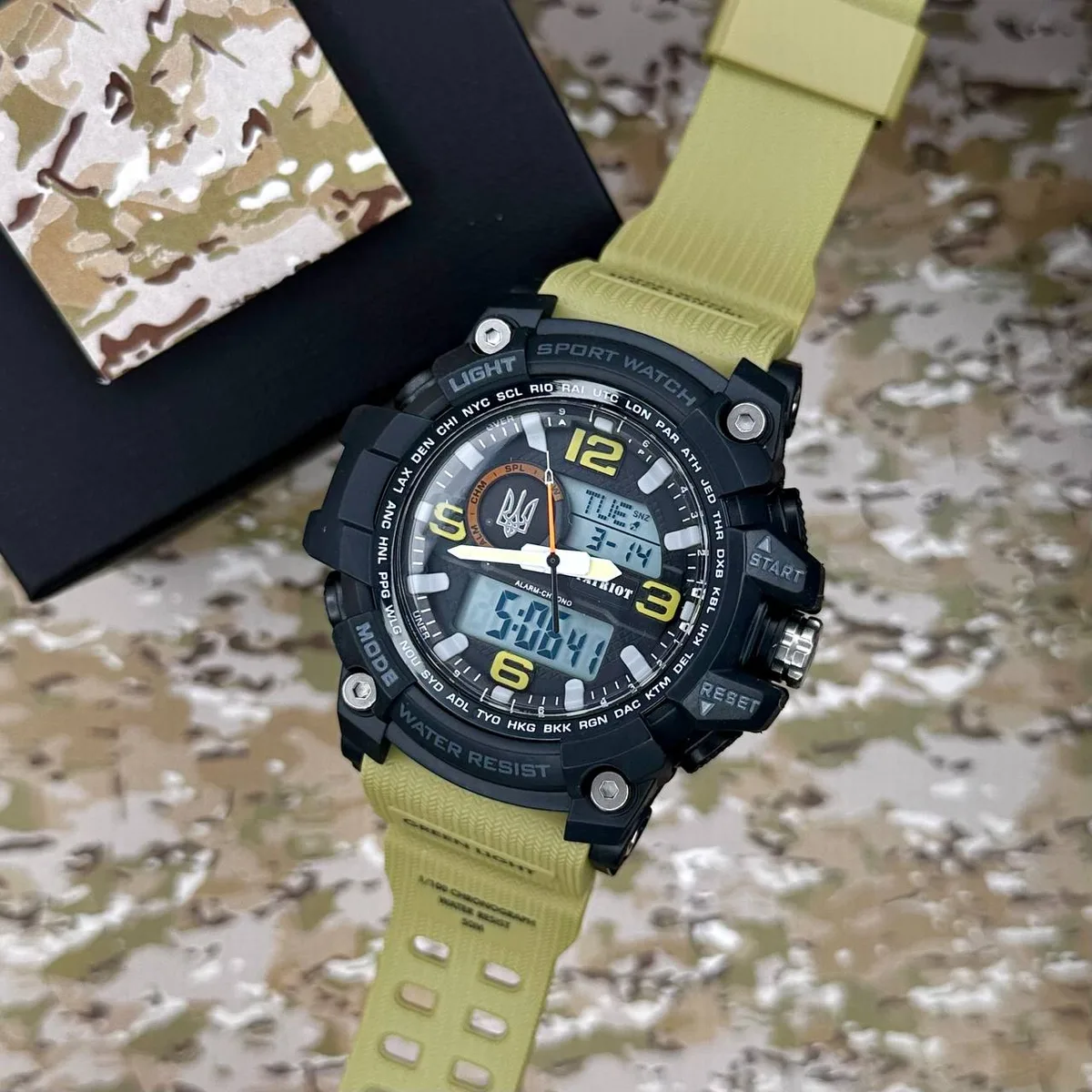 Наручні годинники Patriot 012BKKHUASI водонепроникні 50 м хаки 52х52 мм
