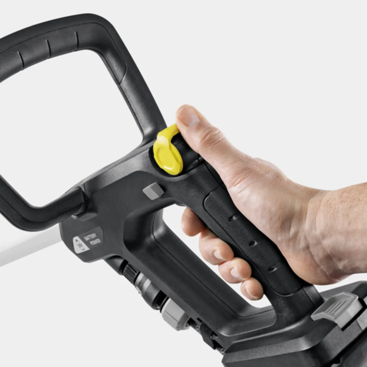 Щіткова машина Karcher акумуляторна 300 мм для вологого прибирання дерев'яних поверхонь
