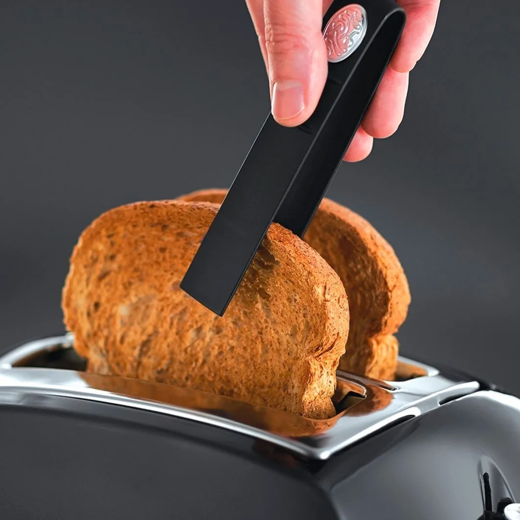 Тостер Russell Hobbs Textures 850Вт, пластиковий корпус, чорний колір.