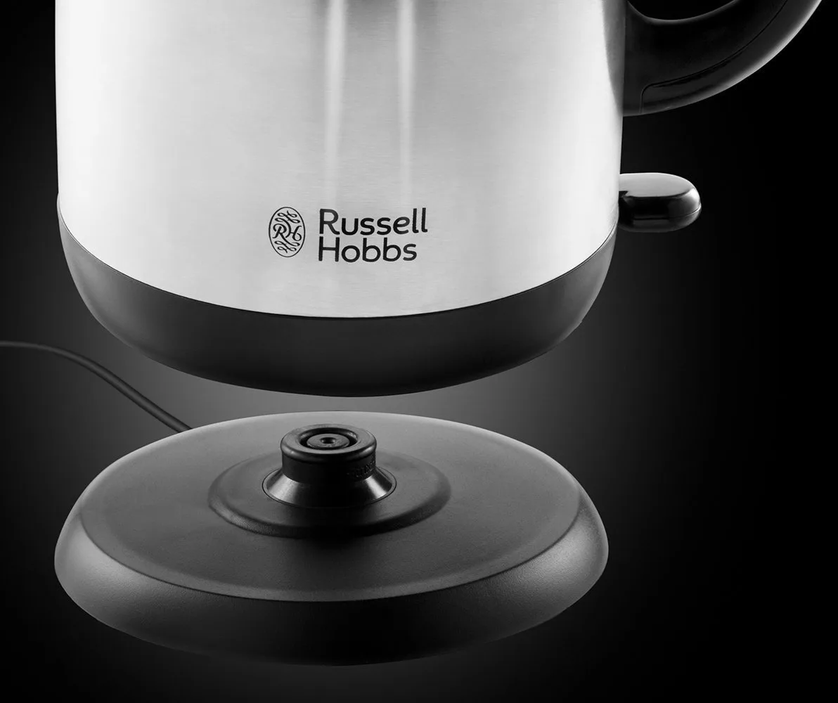 Электрический чайник Russell Hobbs Adventure 17 л, металлический, серебристый с черными акцентами