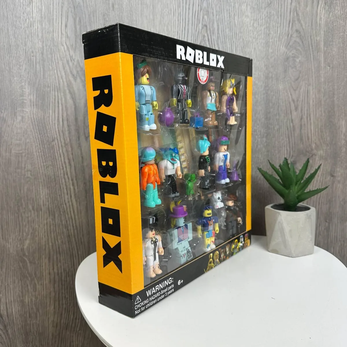Ігрові фігурки Roblox 12 шт пластик 31х28х6 см різні кольори