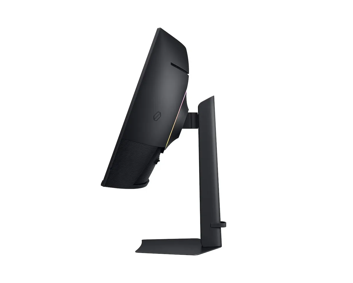Монітор Samsung 37" G7 G75F 4K HDMI, DP, USB, VA, 3840x2160, 165Hz, 1ms