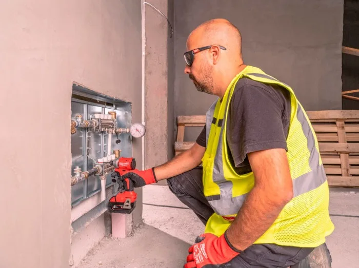 Акумуляторний ударний гвинтоверт Milwaukee M18 BLIDRC-0, 18В, 190Нм, 0-3600 об/хв, вага 1.3 кг, без акумулятора та зарядного прист