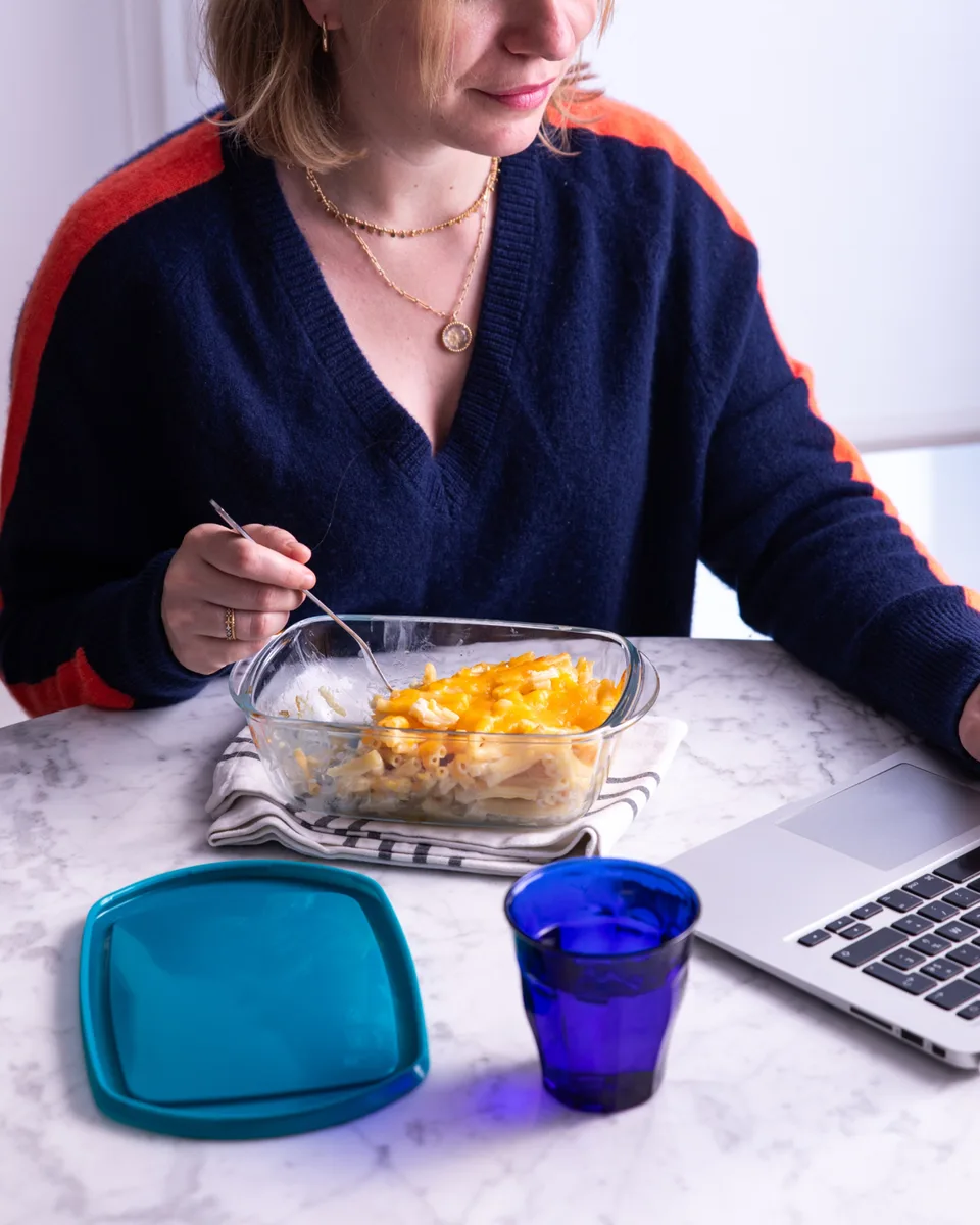 Форма квадратна з кришкою Pyrex боросилікатне скло 25х22х7 см