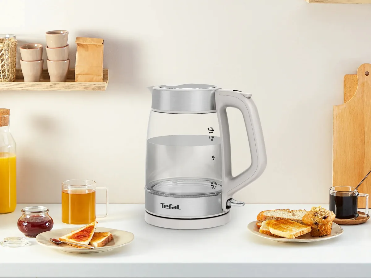 Електрочайник Tefal Скляний 1.7л з підсвіткою, біло-сріблястий.