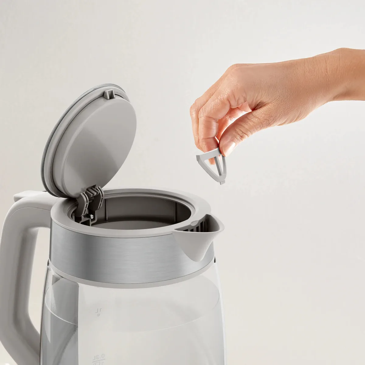 Електрочайник Tefal Скляний 1.7л з підсвіткою, біло-сріблястий.