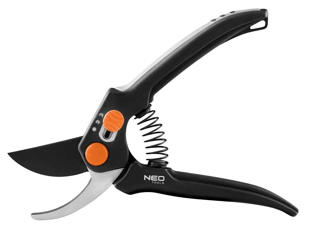 Секатор плоский Neo Tools, діаметр різу 15 мм, довжина 185 мм, вага 164 г.