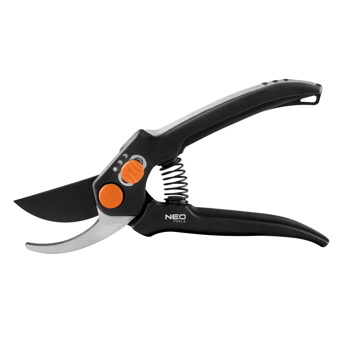 Секатор плоский Neo Tools, діаметр різу 15 мм, довжина 185 мм, вага 164 г.