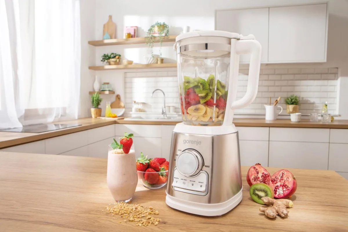 Блендер Gorenje стаціонарний 1400Вт, чаша 1750мл, скляний, білий.