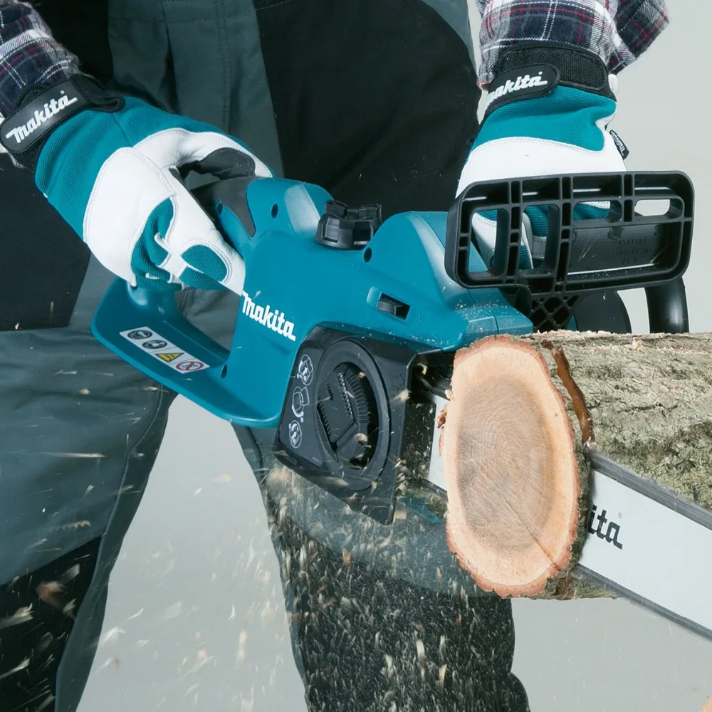 Електрична ланцюгова пила Makita UC4041A, 1800 Вт, довжина ножа 40 см, вага 4.7 кг.