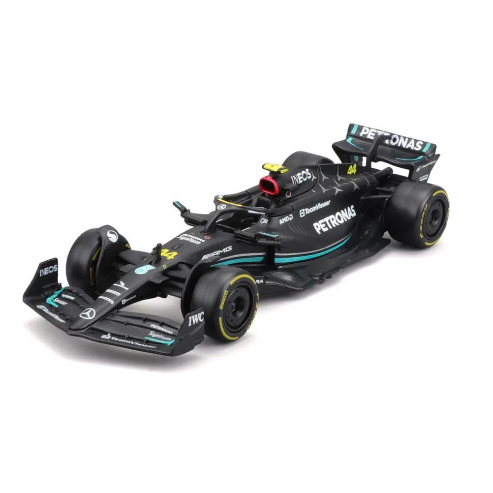 Коллекционная автомодель Bburago металлическая 1:43 чёрная