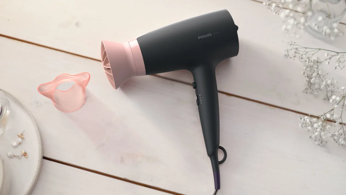 Фен Philips 3000 Series, 2100 Вт, 3 скорости, ионизация, холодный обдув, черный с розовыми акцентами