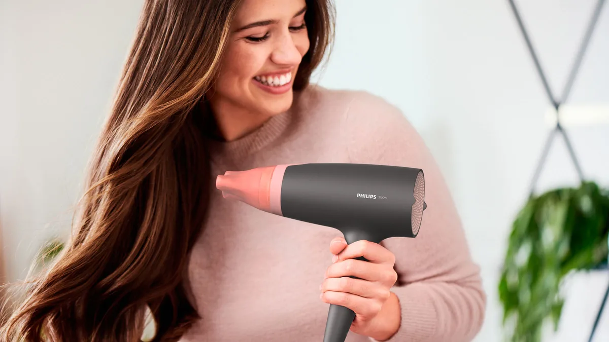 Фен Philips 3000 Series, 2100 Вт, 3 скорости, ионизация, холодный обдув, черный с розовыми акцентами