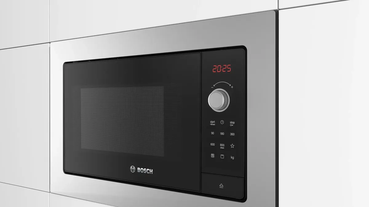 Вбудована мікрохвильова піч Bosch, 25 л, електронне управління, 800 Вт, гриль, дисплей, з нержавіючої сталі.