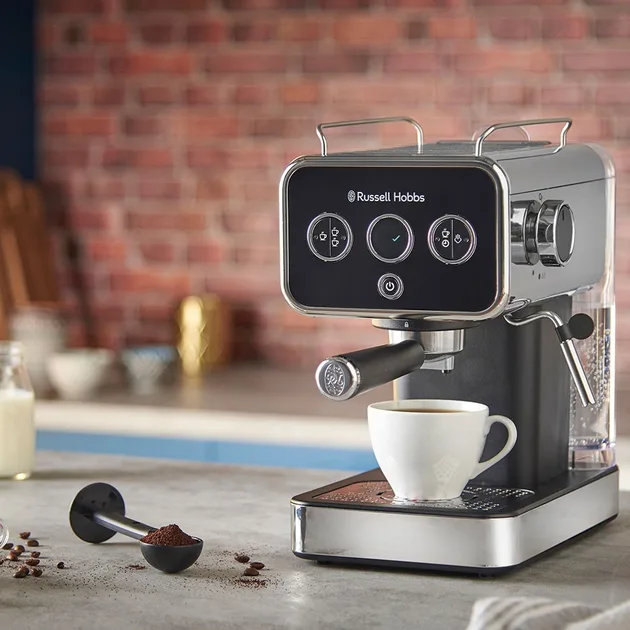Кавоварка еспрессо Russell Hobbs метал чорний 34,2х27х29 см 1350 Вт 15 бар