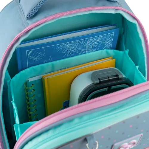 Рюкзак GoPack Education напівкаркасний Girl Power для дівчаток з ортопедичною спинкою та кишенями.
