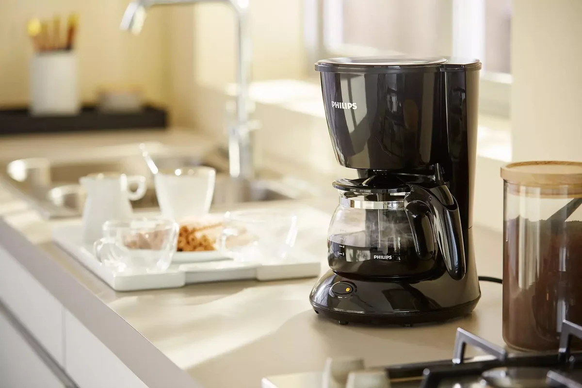 Кавоварка Philips крапельна 0.6л чорна мелена з автоматичним вимкненням та Aroma twister