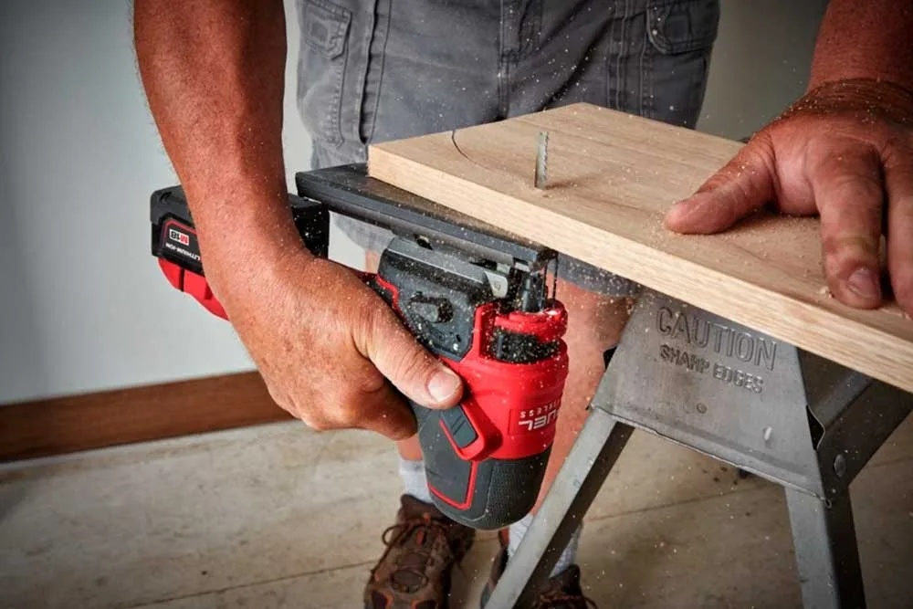 Акумуляторний лобзик Milwaukee M18 FBJS-0X 18В, 1х5.0А·год, 800-3500 об/хв, хід 25 мм, кейс, 2.5 кг, без зарядного пристрою.