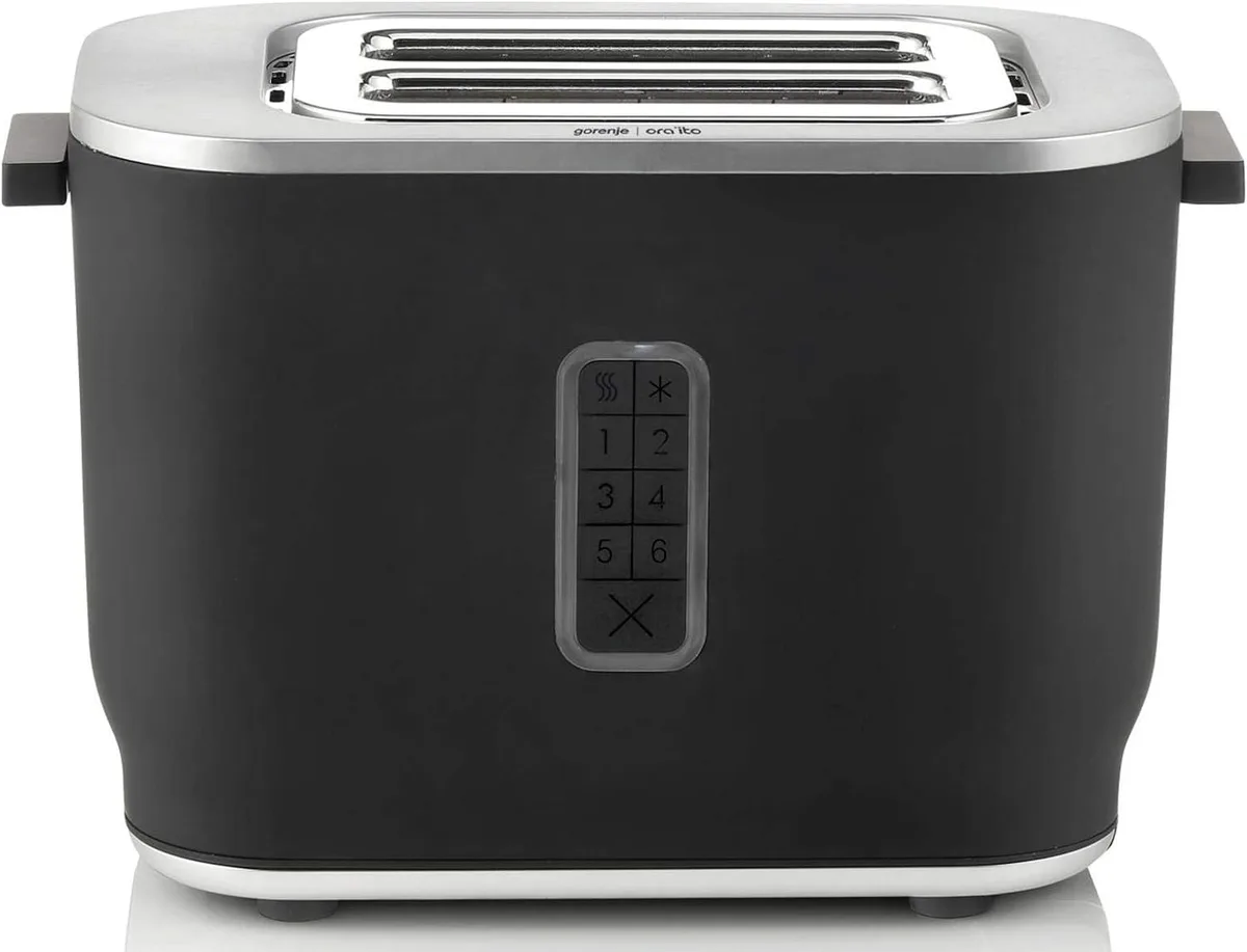 Тостер Gorenje, 800Вт, пластиковий/металевий, чорного кольору.