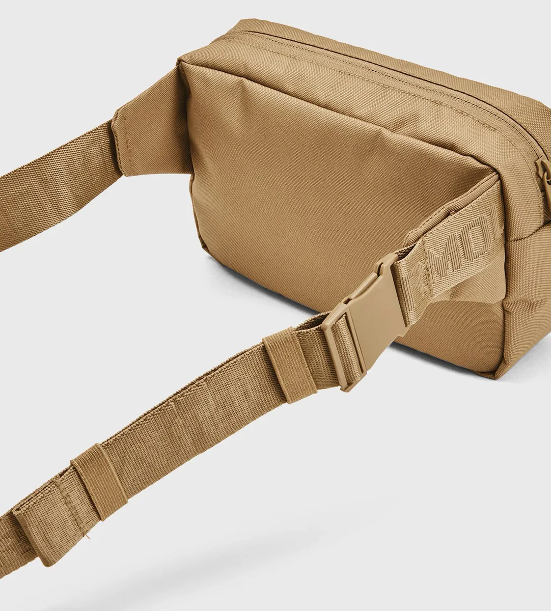 Сумка на пояс Under Armour 100% поліестер 15,3х24х10,5 см коричнева унісекс