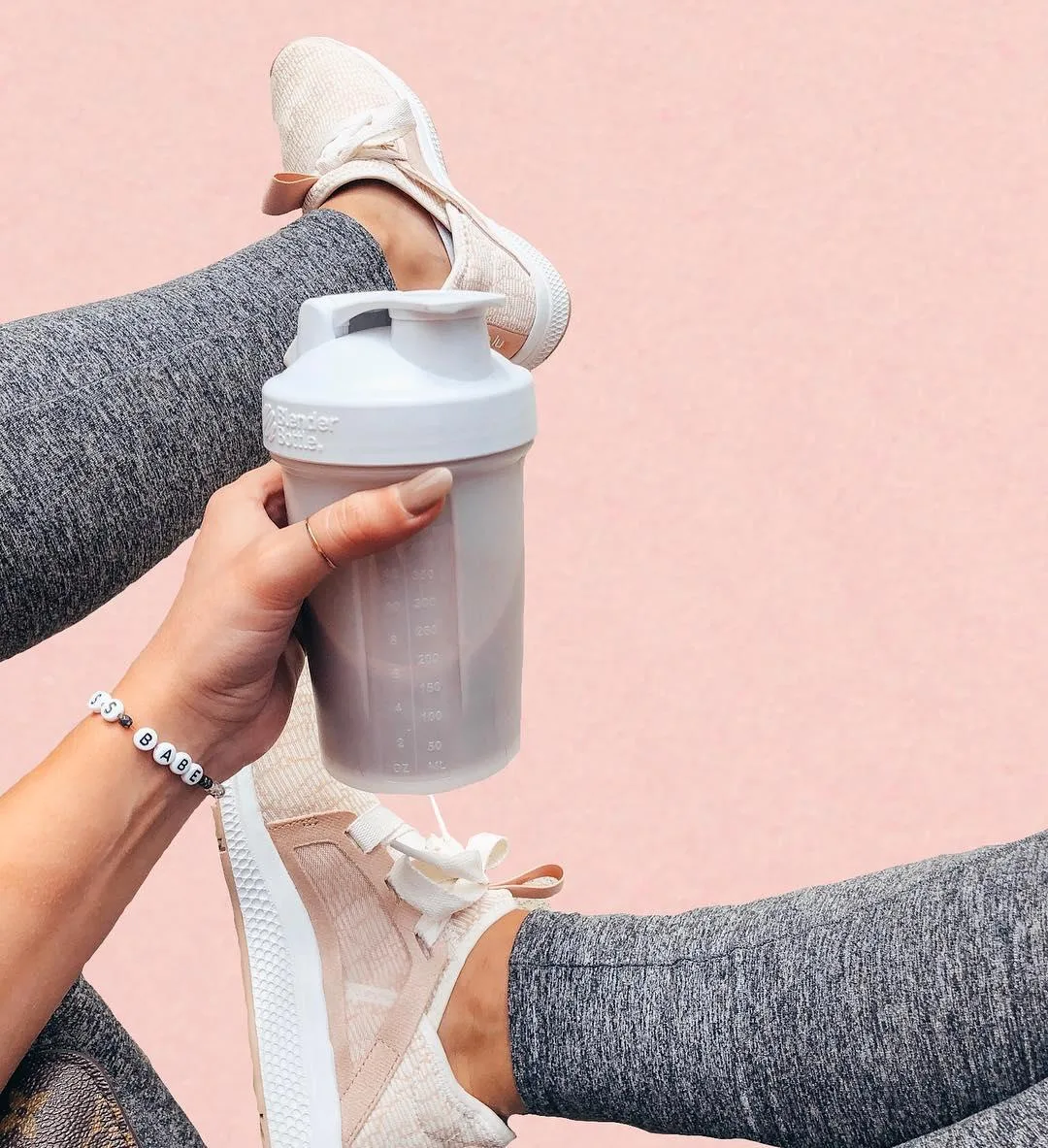 Шейкер спортивний BlenderBottle Tritan 590 мл Білий