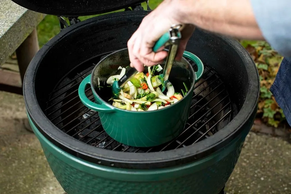 Жаровня Big Green Egg чугунная круглая 4л зеленая