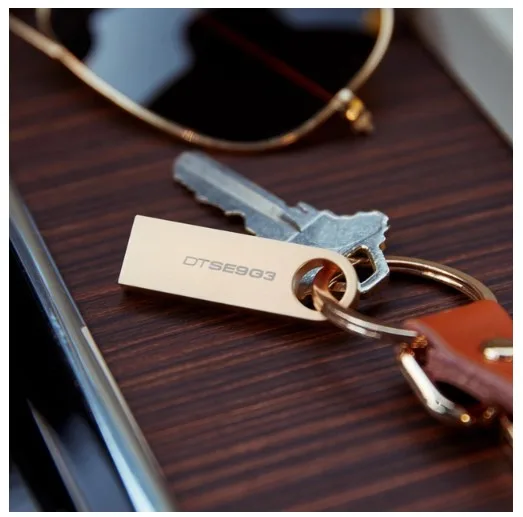 Флешка Kingston метал 128 ГБ USB 3.2 Gold