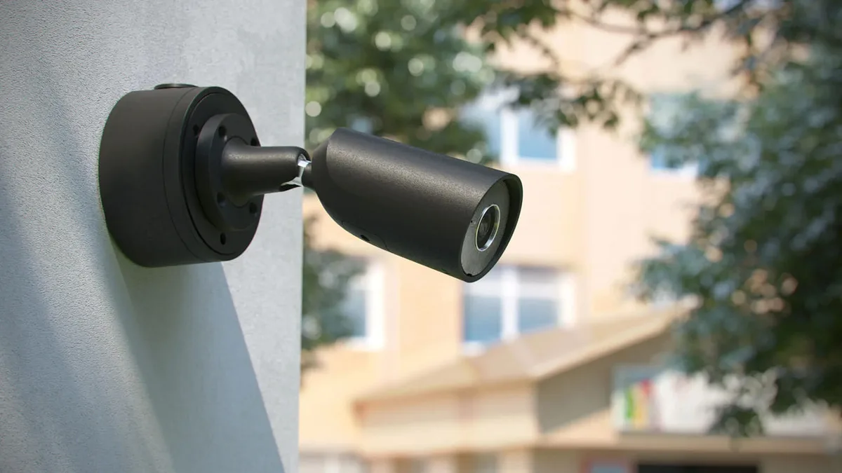 IP-камера проводная Ajax BulletCam, 5 МП, 2.8 мм, Poe, True WDR, IP 65, ИК 35 м, аудио, угол обзора 100° до 110°, уличная, черная.