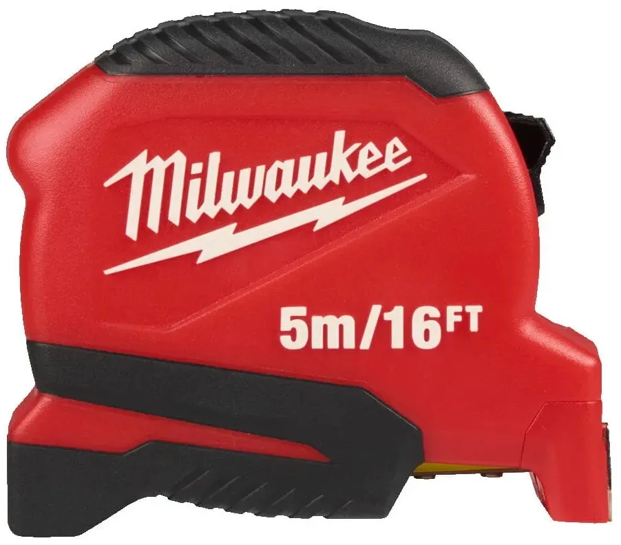 Рулетка Milwaukee Pro Compact, 5м х 16 футов х 25мм с автоматическим фиксатором, изготовлена из АБС-пластика.