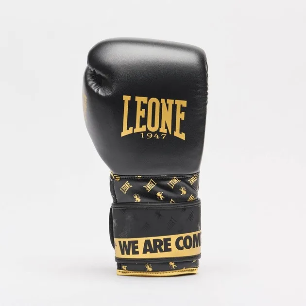 Боксерські рукавиці Leone натуральна шкіра 10 унцій чорні з бинтами 4 м