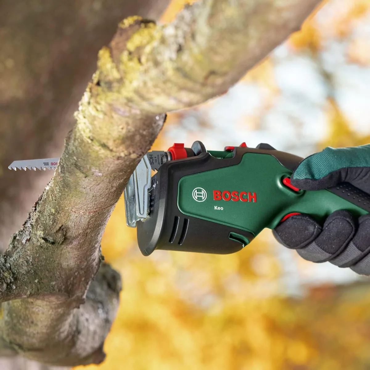 Акумуляторна шабельна пила Bosch KEO 18В, глибина пропилу 80мм, хід 20мм, вага 1.4кг, без батареї та зарядного пристрою.