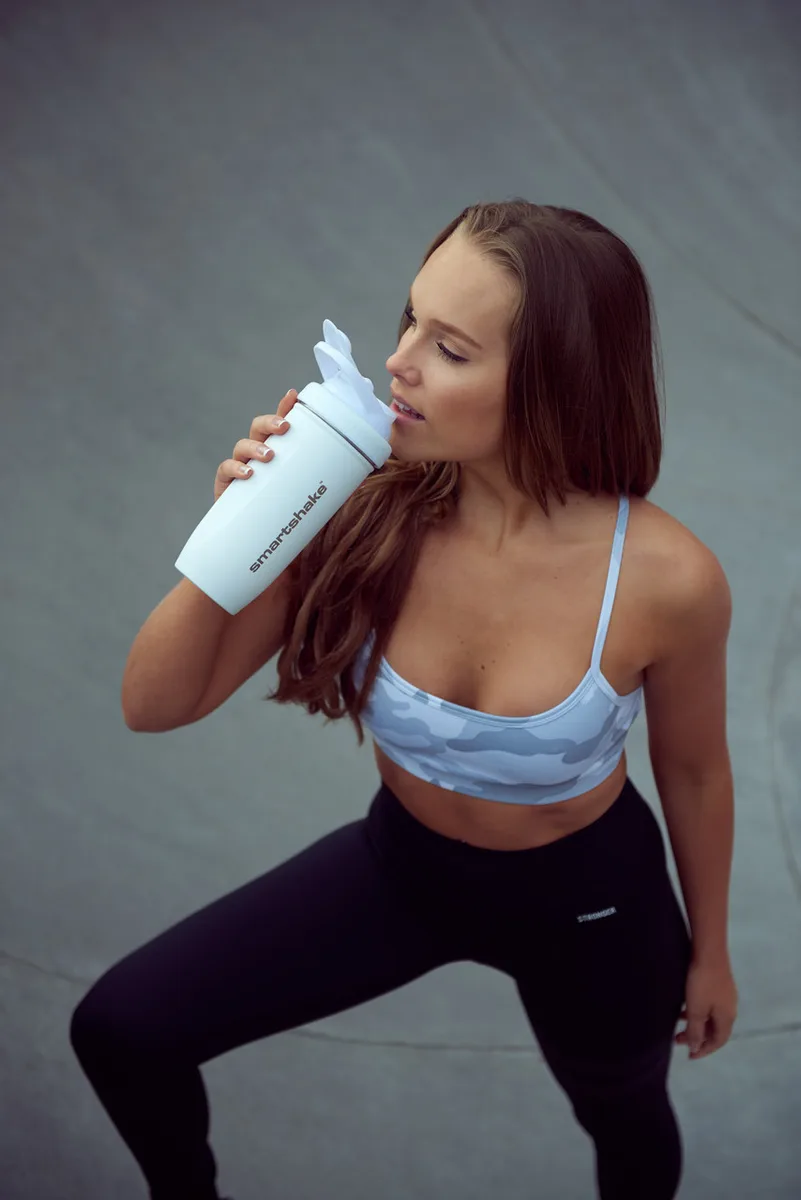 Шейкер спортивний SmartShake нержавіюча сталь 900 мл білий