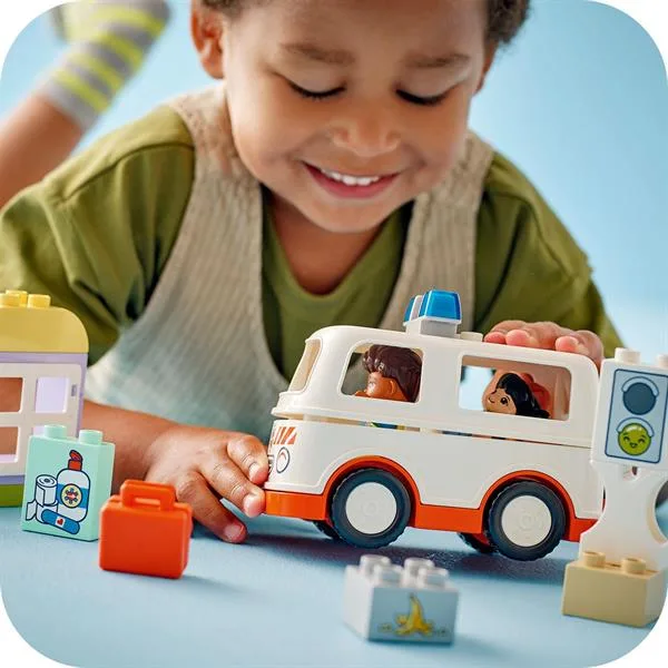 LEGO DUPLO Конструктор Швидка допомога 19 деталей пластик 26х19х9 см