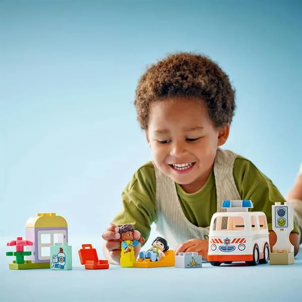 LEGO DUPLO Конструктор Швидка допомога 19 деталей пластик 26х19х9 см