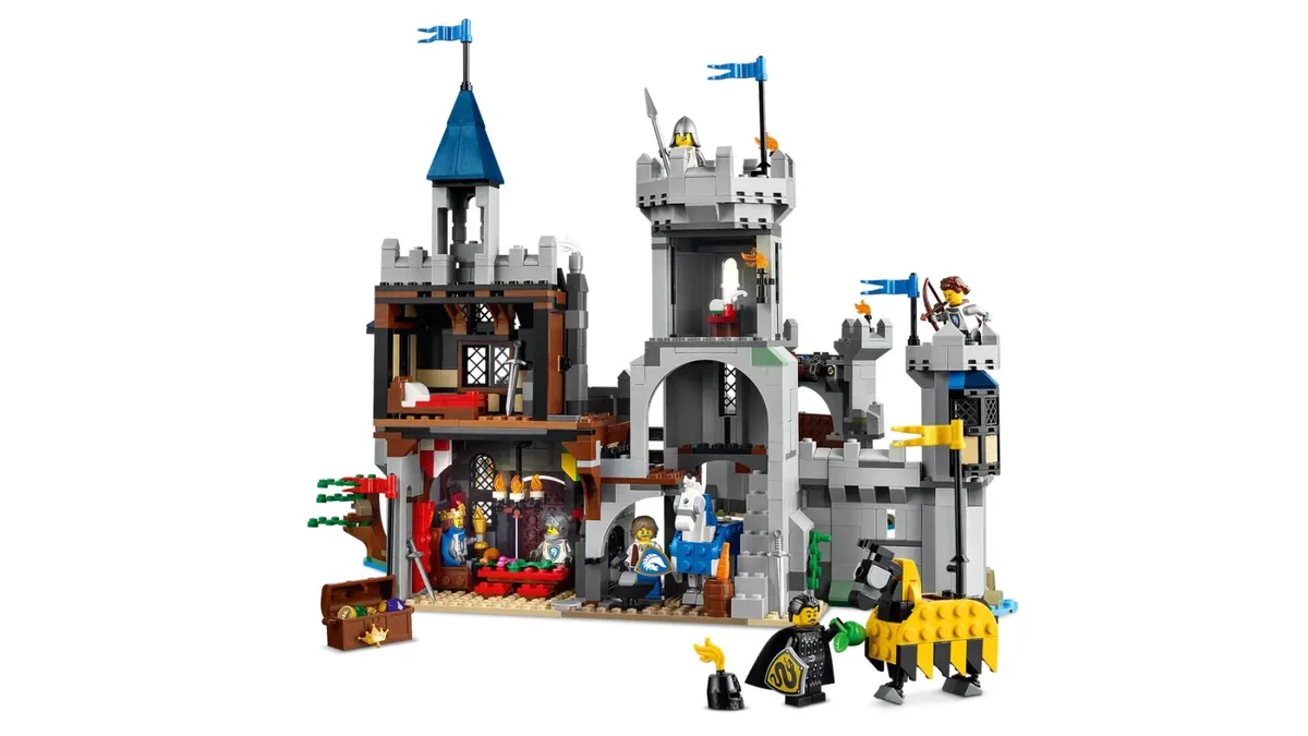 Конструктор LEGO Creator Середньовічний замок із лицарем на коні