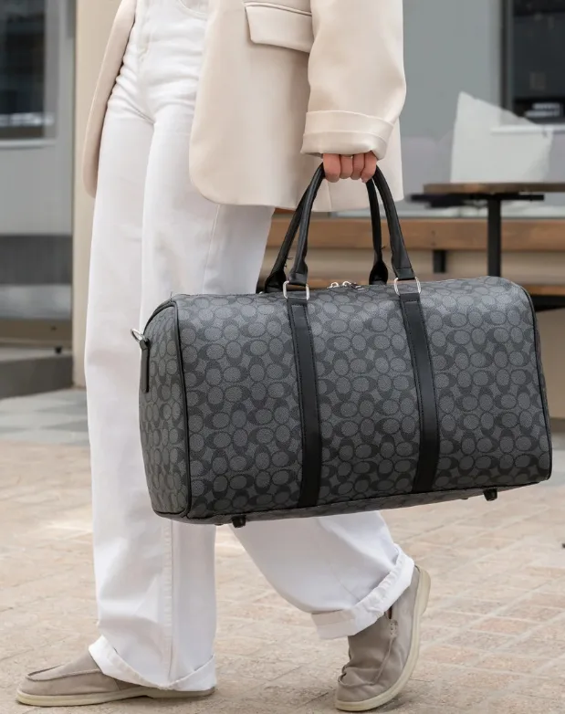 Мужская сумка на плече Coach экокожа большая 47х22х26 см черная
