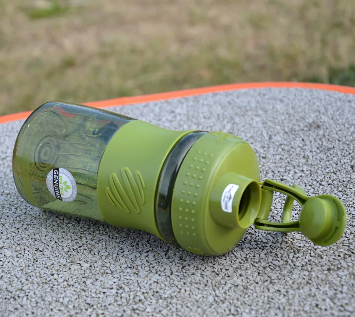 Шейкер BlenderBottle Tritan 590 мл Зелений