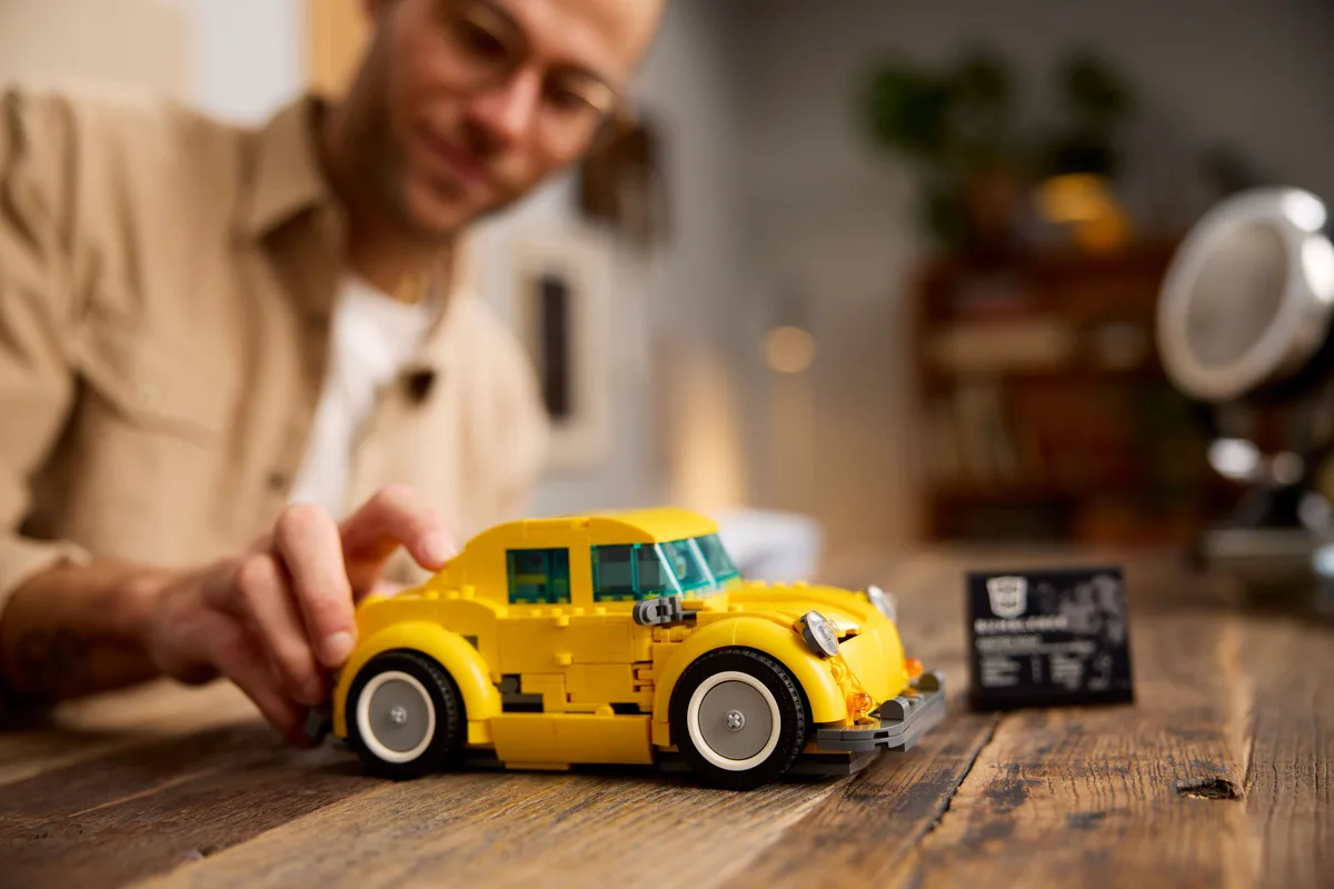 Конструктор LEGO Icons Трансформери 18+ Різнокольоровий