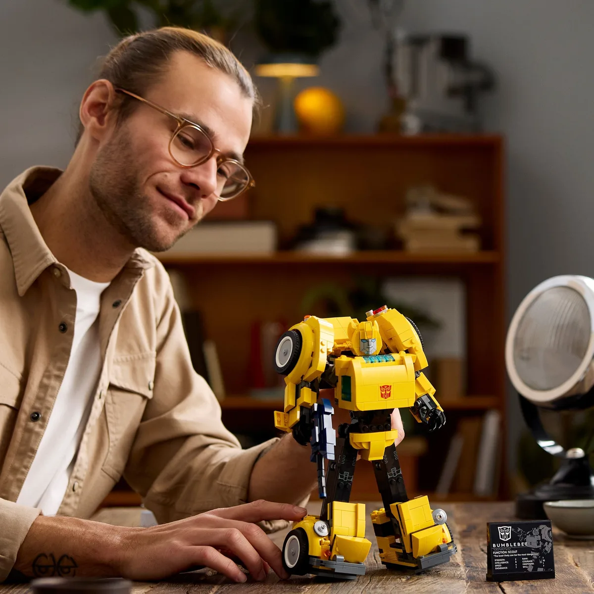 Конструктор LEGO Icons Трансформери 18+ Різнокольоровий