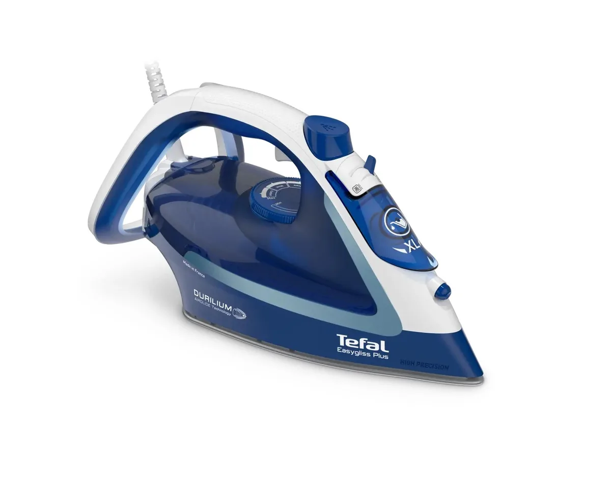 Парова праска Tefal Easygliss Plus, 2500 Вт, 270 мл, потужний паровий удар - 220 г, постійна подача пари - 45 г, керамічна підошва
