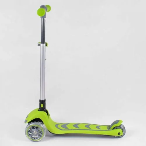 Трехколесный самокат Best Scooter складной с алюминиевым рулем для детей со светящимися колесами.