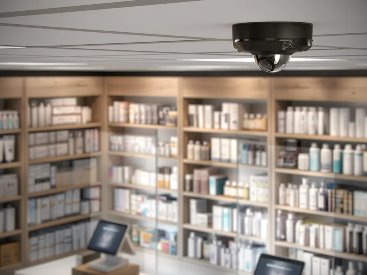 IP-Камера проводная Ajax DomeCam Mini HL black, 5 Мп, 4 мм, гибридная подсветка IR 15 м, белый LED 15 м, Poe, True WDR, IP 65, ИК 15 м, аудио, угол обзора 75° до 85°, мини купольная, черная.