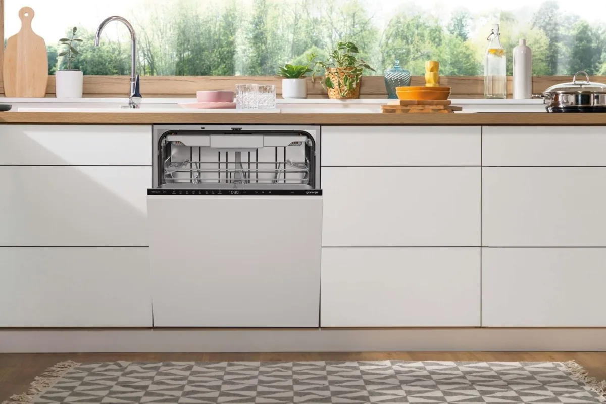 Вбудована посудомийна машина Gorenje, 16 комплектів, клас енергоефективності A+++, 60 см, інвертор, Wi-Fi, AquaStop, сенсорне упра