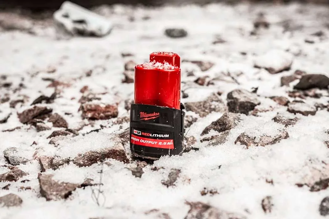 Акумулятор Milwaukee Redlithium M12 12 В 25 А·год 02 кг